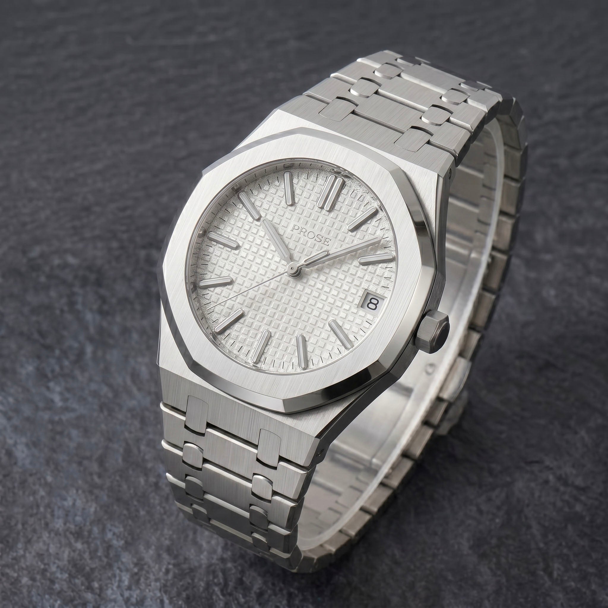 Opus | White