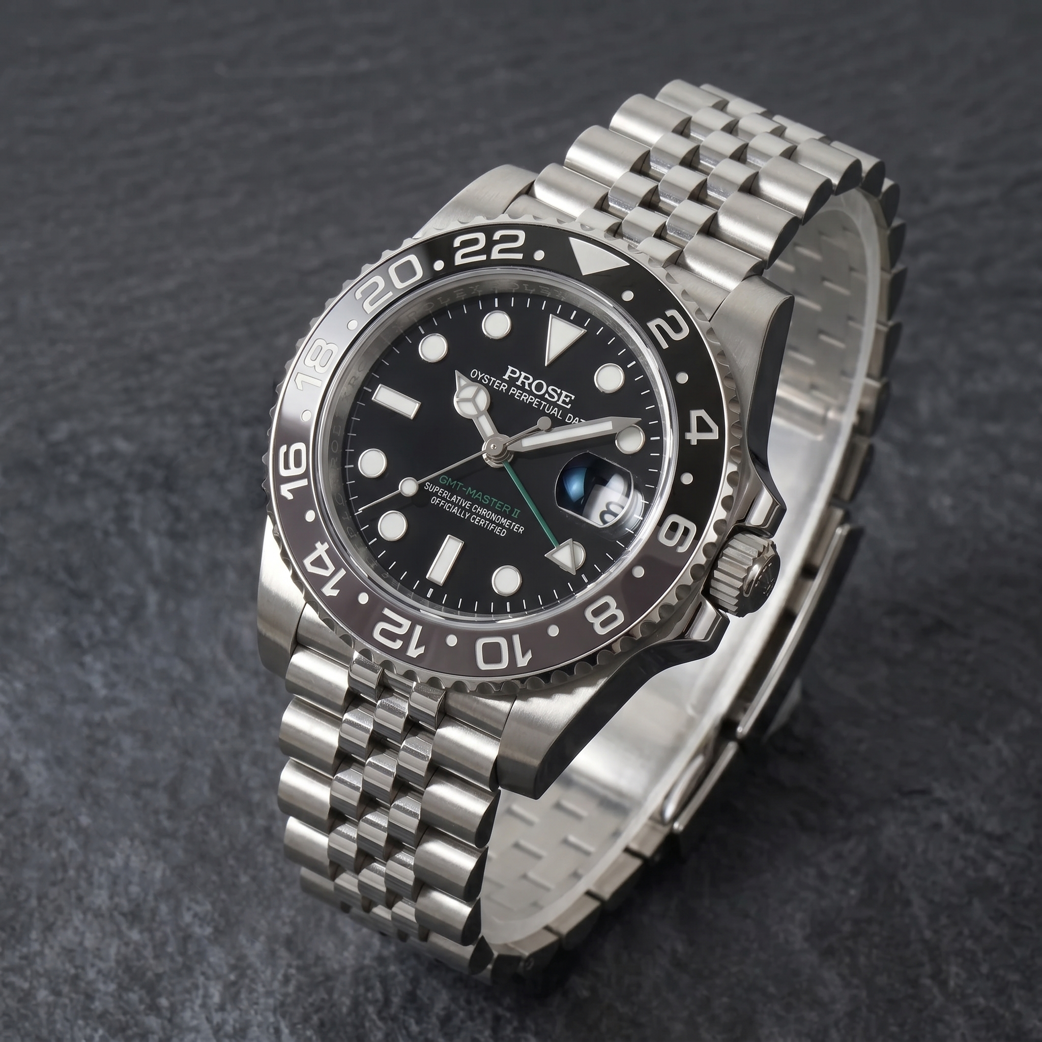 Verset | GMT | Bruce Wayne